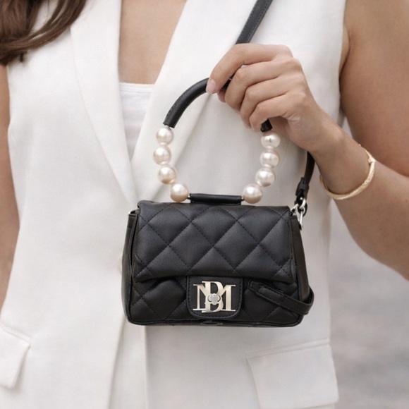 Badgley Mischka Handbags - Badgley Mischka/Vegan Leather Clutch Bag Pearl Handle Black Crossbody Purse
